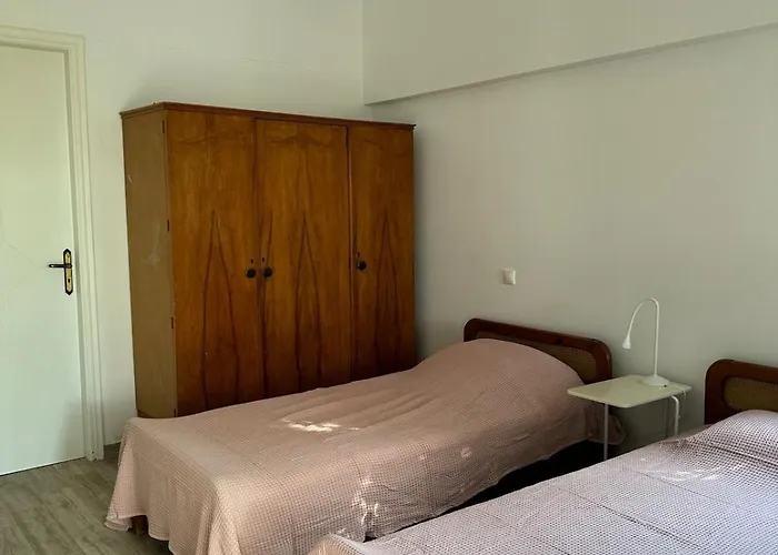 Semesterbostad Large Near The Sea