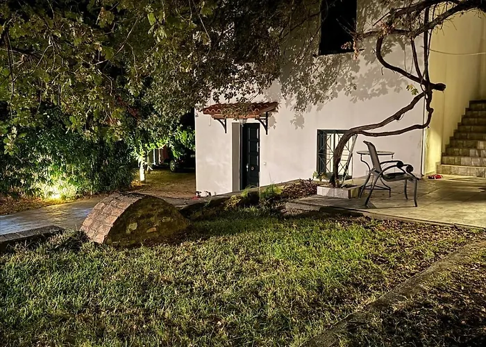 Large Near The Sea * Kyparissia