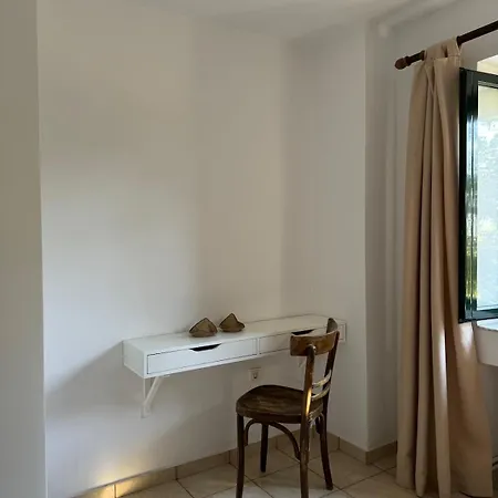 Large Near The Sea * 基帕里夏