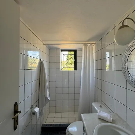 度假居 Large Near The Sea 基帕里夏