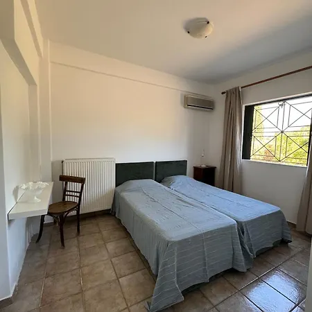 Large Near The Sea Tatil Evi