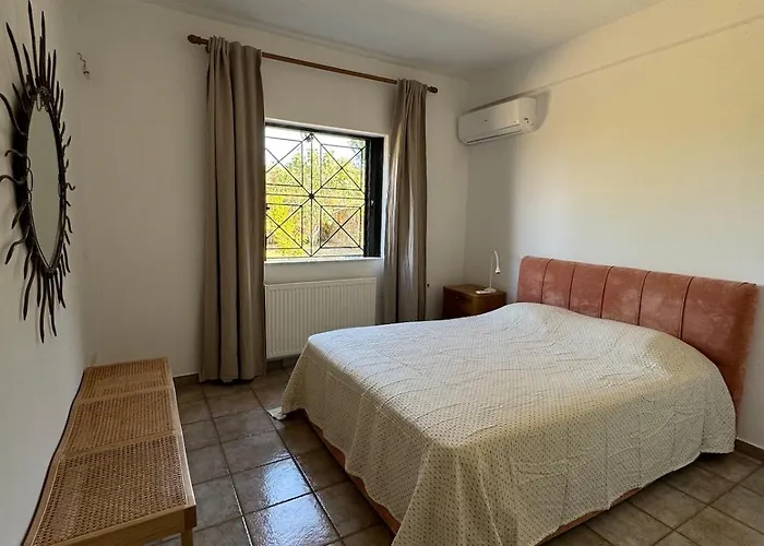 Large Near The Sea * Kyparissia