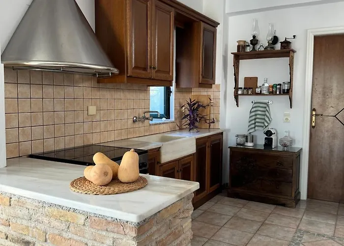 Prázdninový dům Large Near The Sea