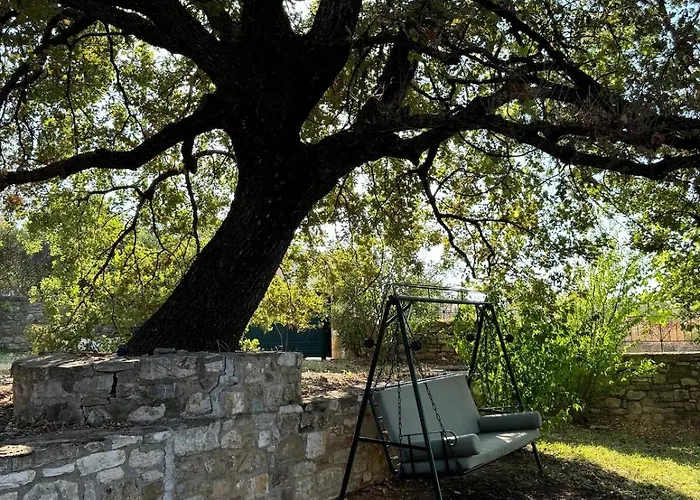 Large Near The Sea Feriehus *