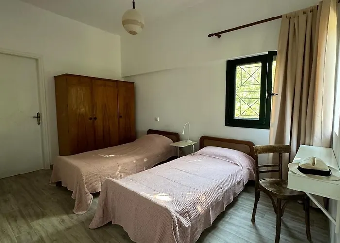 Large Near The Sea Prázdninový dům Kyparissia